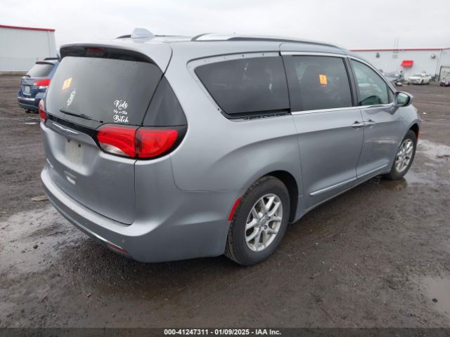 2020 CHRYSLER PACIFICA 2C4RC1BG6LR109863 Photo 3