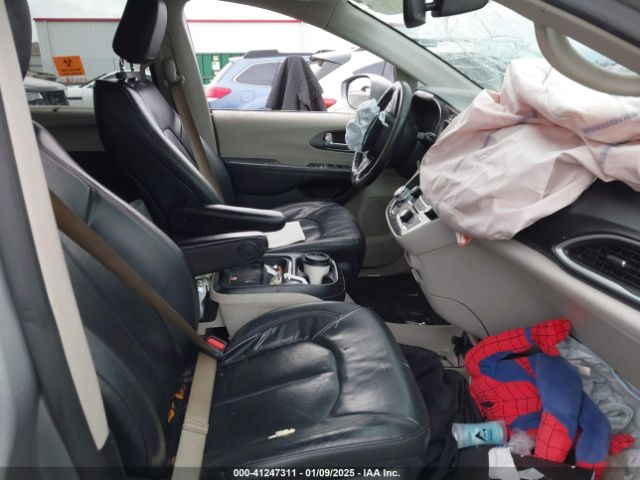 2020 CHRYSLER PACIFICA 2C4RC1BG6LR109863 Photo 4