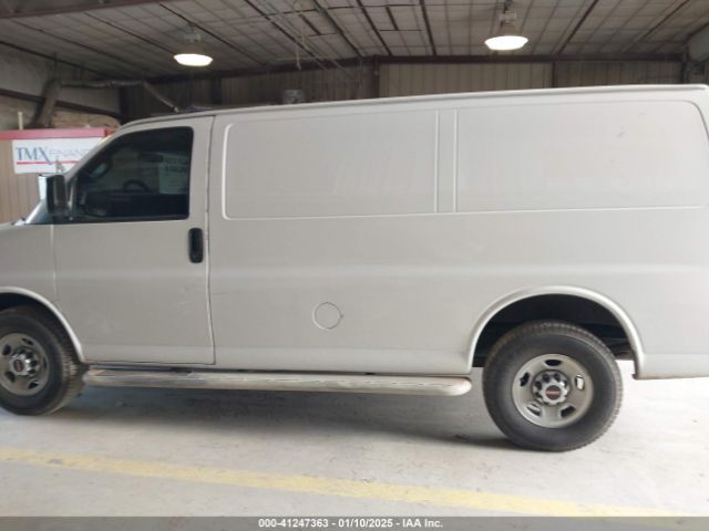 1GTW7AFF5H1904021 GMC Savana 2500 Work Van