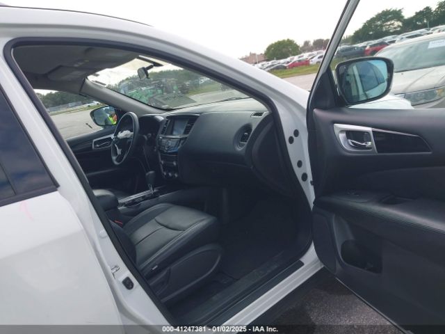 5N1DR2MN0HC612794 Nissan Pathfinder S