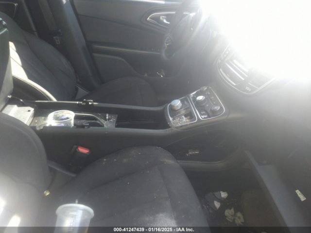 2015 CHRYSLER 200 1C3CCCAB0FN697238 Photo 4