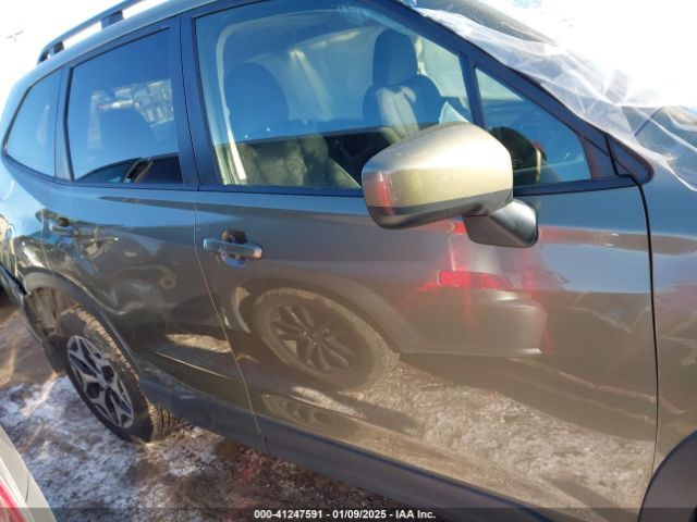 JF2SKACC8RH516864 Subaru Forester Premium