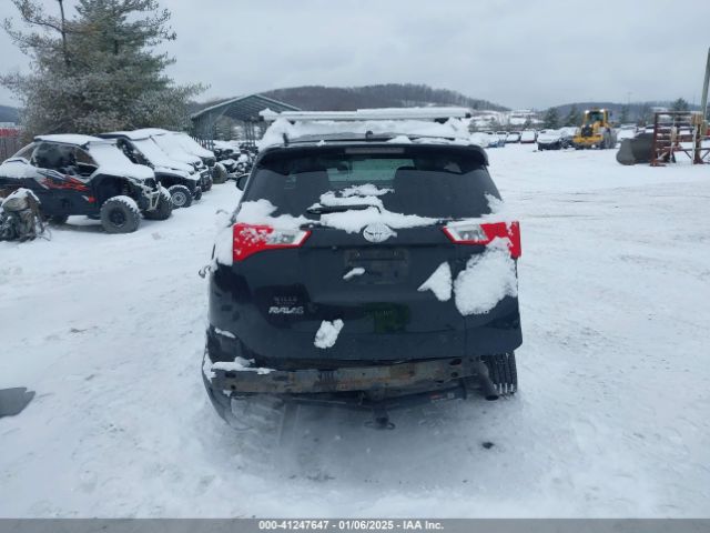 2T3BFREV2EW217519 Toyota RAV4 LE