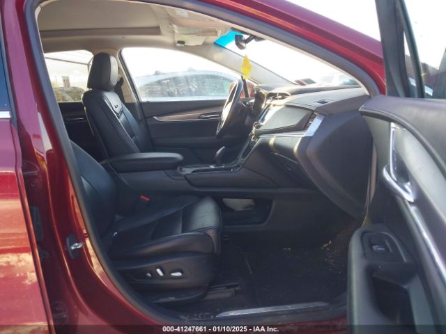 1GYKNDRS8HZ118983 Cadillac XT5 LUXURY