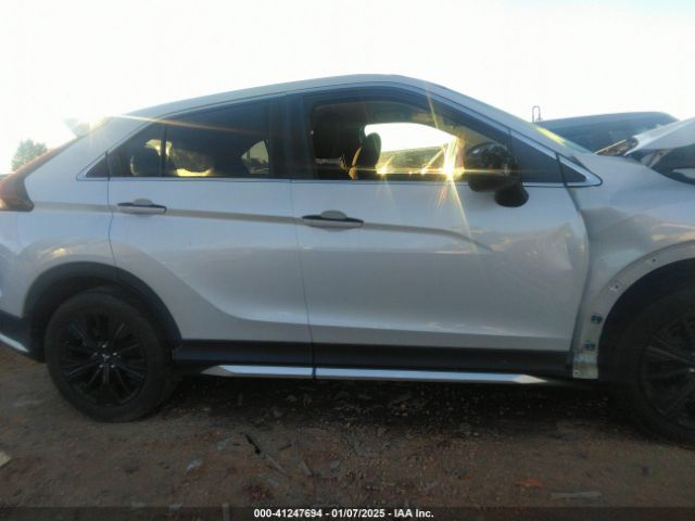 JA4ASVAA4NZ028416 Mitsubishi Eclipse Cross Le