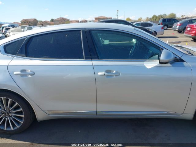 KNALB4J18H5049092 KIA Cadenza Premium