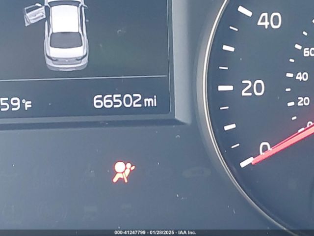 KNALB4J18H5049092 KIA Cadenza Premium