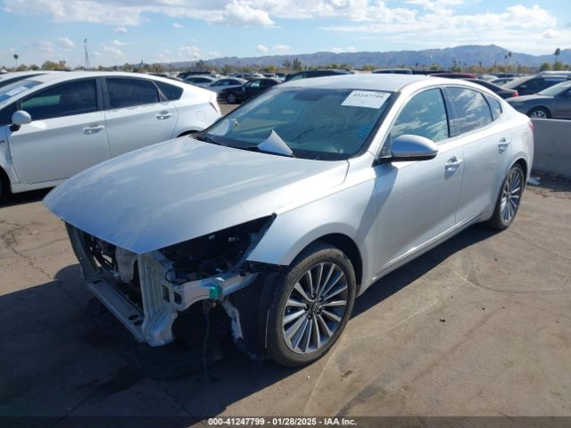 KNALB4J18H5049092 KIA Cadenza Premium