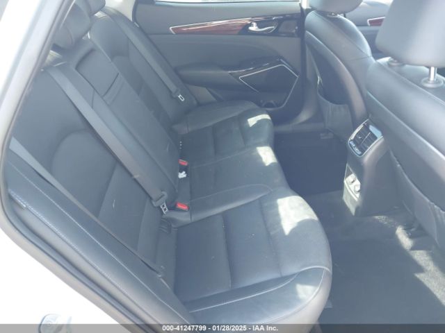 KNALB4J18H5049092 KIA Cadenza Premium