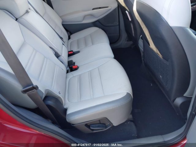 5XYPK4A53GG165152 KIA Sorento 3.3l Sx
