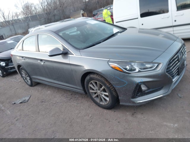 2019 5NPE24AF6KH777492 main image