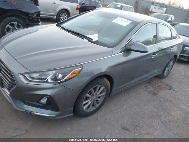 Hyundai SONATA SE 2019 5NPE24AF6KH777492 Image 2