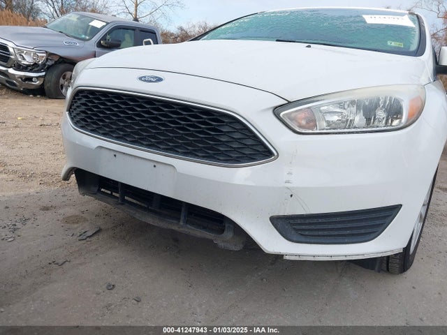 Ford FOCUS SE 2017 1FADP3F20HL291090 Image 6