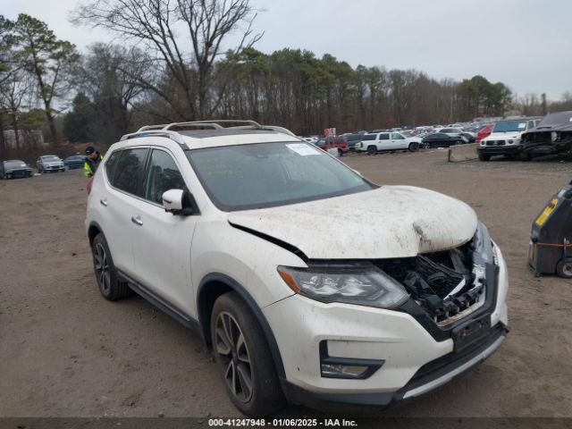 JN8AT2MV6JW348031 Nissan Rogue Sl