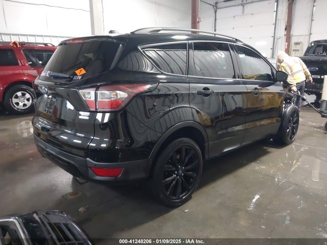Ford ESCAPE SE 2017 1FMCU0GDXHUD27077 Image 4