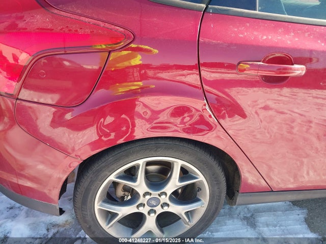 Ford FOCUS SE 2014 1FADP3K29EL213036 Image 6