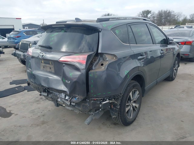 2T3WFREV7JW494551 Toyota Rav4 Adventure/xle