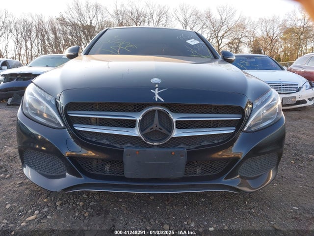 2015 Mercedes-benz C 300 4matic/luxury 4matic/sport 4matic მანქანა იყიდება აუქციონზე, vin: 55SWF4KB5FU056877, აუქციონის ნომერი: 41248291