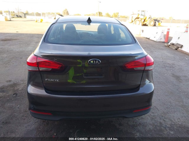 KIA FORTE LX 2018 3KPFL4A72JE164802 Image 17