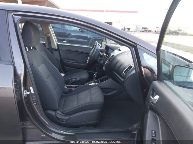 3KPFL4A72JE164802 KIA FORTE LX
