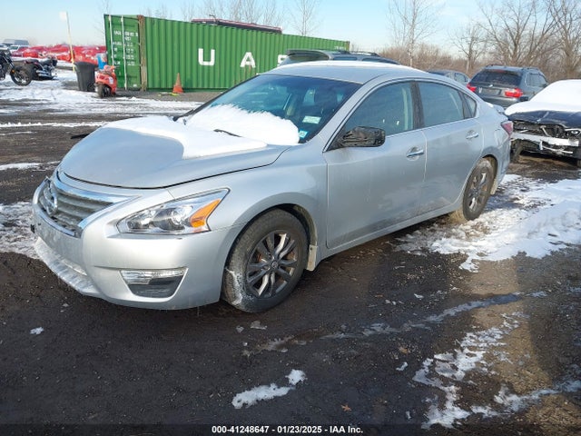 Nissan Altima 2.5 S 2015 1N4AL3AP9FC592830 Image 2