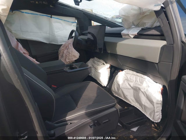 2024 TESLA CYBERTRUCK 7G2CEHEEXRA034683 Photo 4