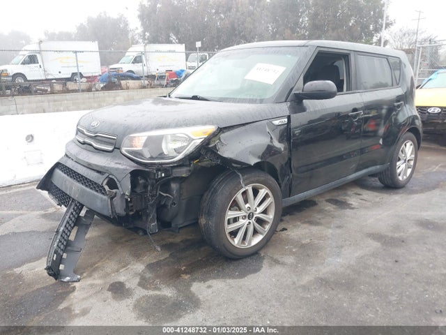 KIA SOUL + 2018 KNDJP3A52J7891168 Image 2