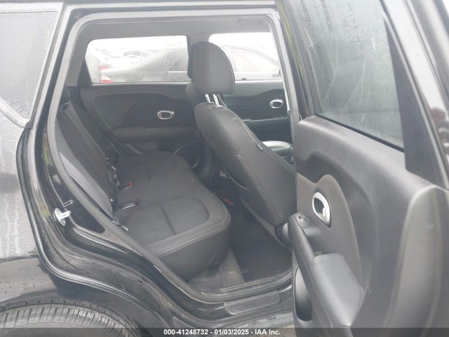 KIA SOUL + 2018 KNDJP3A52J7891168 Image 8