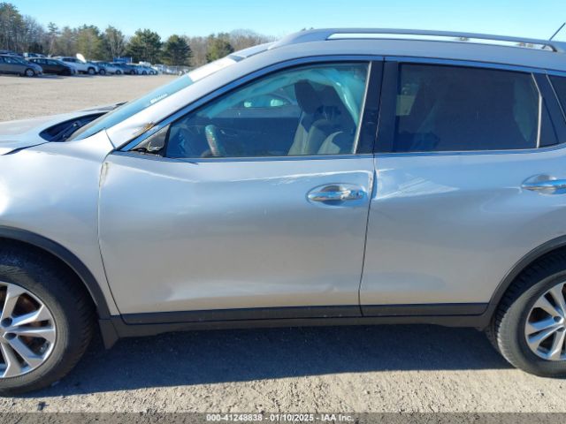 KNMAT2MV6FP550509 Nissan ROGUE SV