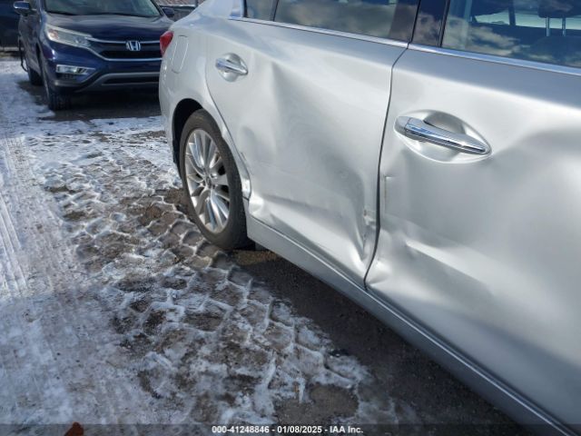 JN1EV7AR9KM556206 Infiniti Q50 3.0t Luxe