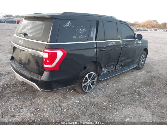 1FMJU1HTXMEA03800 Ford Expedition Xlt