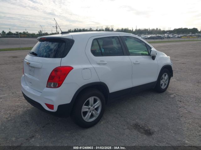 KL7CJKSB3LB324067 Chevrolet Trax Fwd Ls