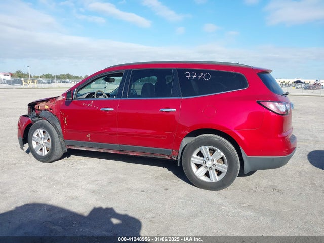 1GNKRHKD3EJ285573 Chevrolet Traverse 2lt