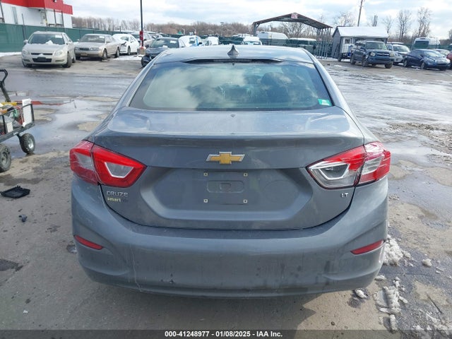 Chevrolet Cruze Lt Auto 2018 1G1BE5SM6J7155144 Image 17