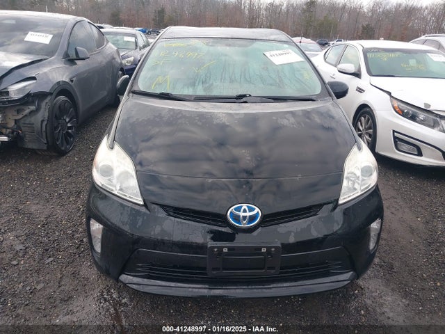 41248997 :رقم المزاد ، JTDKN3DU0D1661164 vin ، 2013 Toyota Prius Three Se مزاد بيع
