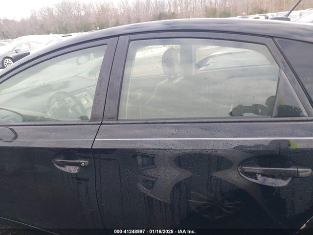 41248997 :رقم المزاد ، JTDKN3DU0D1661164 vin ، 2013 Toyota Prius Three Se مزاد بيع