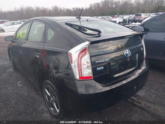 41248997 :رقم المزاد ، JTDKN3DU0D1661164 vin ، 2013 Toyota Prius Three Se مزاد بيع