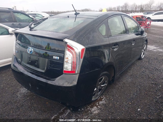 41248997 :رقم المزاد ، JTDKN3DU0D1661164 vin ، 2013 Toyota Prius Three Se مزاد بيع