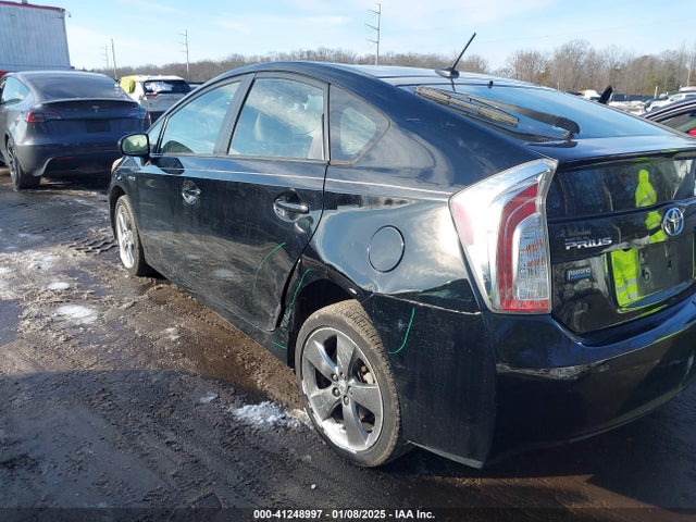 41248997 :رقم المزاد ، JTDKN3DU0D1661164 vin ، 2013 Toyota Prius Three Se مزاد بيع