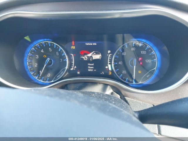 2C4RC1EG5JR352606 Chrysler Pacifica Touring L Plus