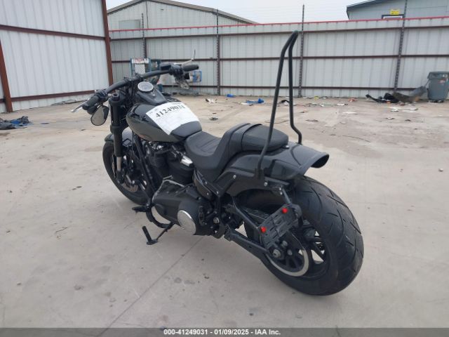 2022 HARLEY-DAVIDSON FXFBS 1HD1YLK16NB047726 Photo 2