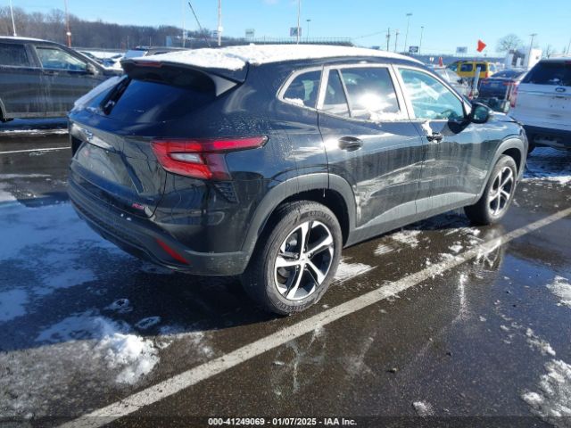 2025 CHEVROLET TRAX KL77LGEP7SC069755 Photo 3
