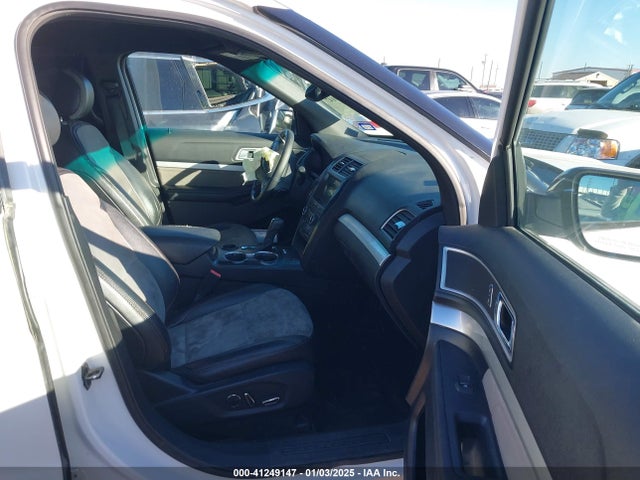 Ford EXPLORER XLT 2017 1FM5K7D80HGA22345 Image 5
