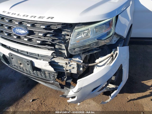 Ford EXPLORER XLT 2017 1FM5K7D80HGA22345 Image 6