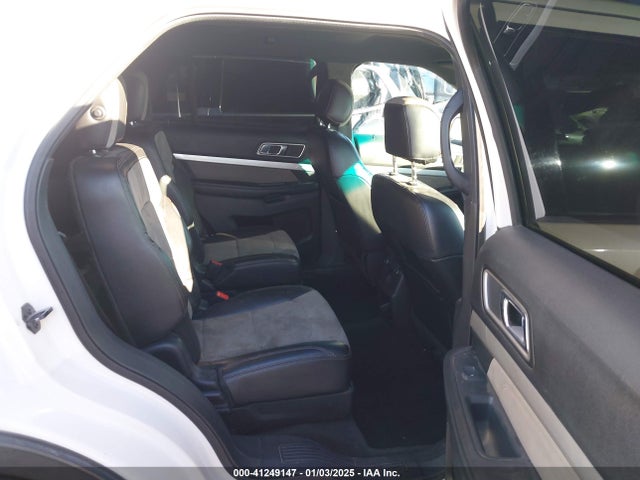 Ford EXPLORER XLT 2017 1FM5K7D80HGA22345 Image 8