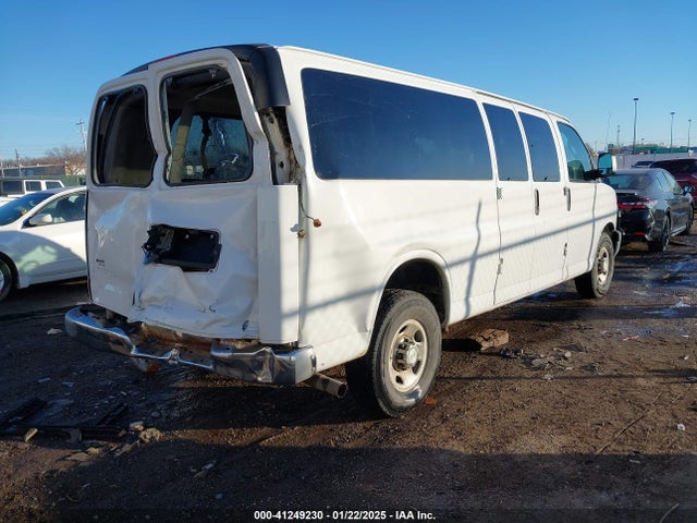 1GAZGPFG3J1331501 Chevrolet Express 3500 Lt