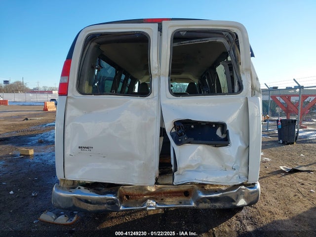 1GAZGPFG3J1331501 Chevrolet Express 3500 Lt