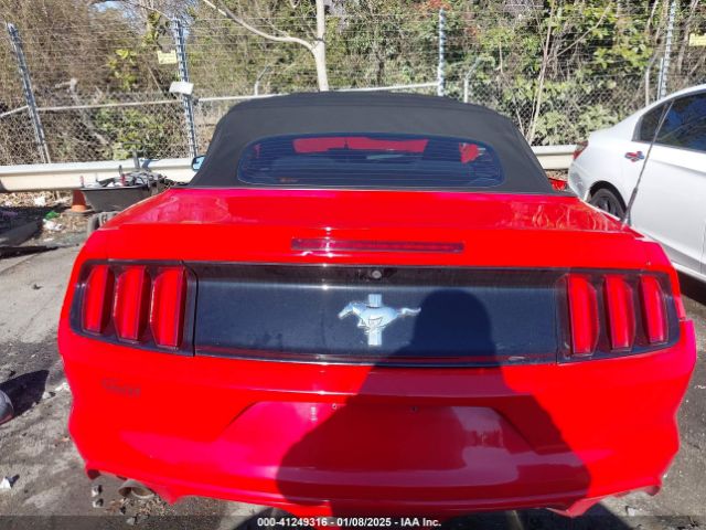 1FATP8EM2F5353201 Ford Mustang V6