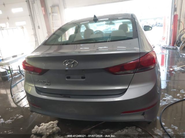5NPD74LF0HH038380 Hyundai ELANTRA SE