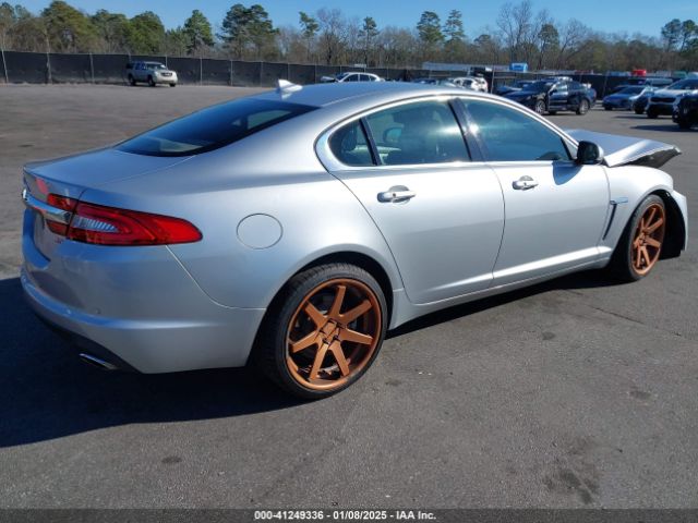 2013 JAGUAR XF SAJWA0E7XD8S70052 Photo 3
